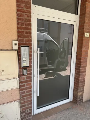 Ajout d'un clavier à code sur interphone existant pour la sécurisation d'accès des résidents, Albi, TLElec