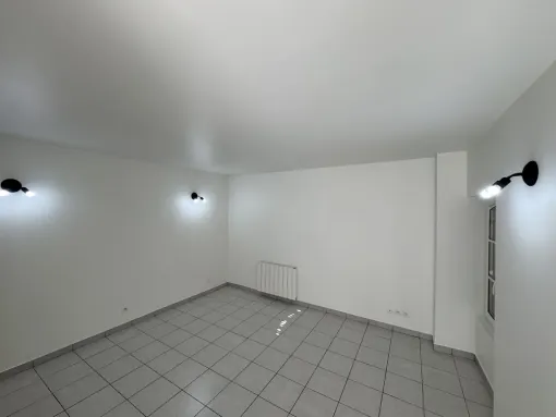 Pose de luminaires dans un logement pour la location, Albi, TLElec