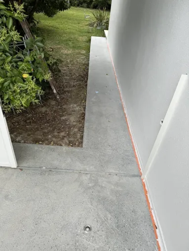 Encastrement de spots extérieur dans une dalle de finition brute, Albi, TLElec