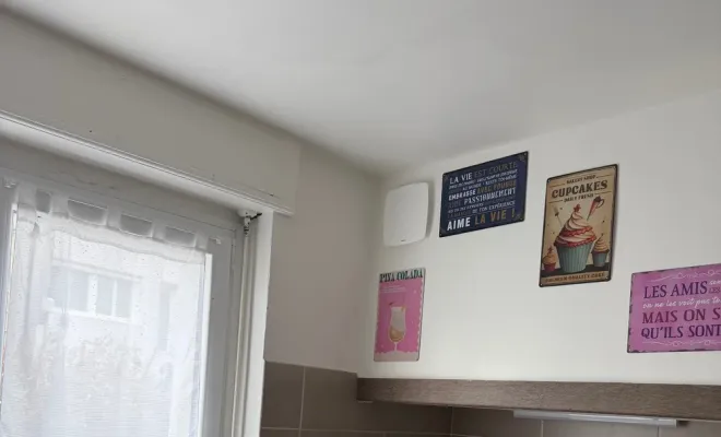 Pose VMC Atlantic Hygrogenius Flex et création de grilles d'entrée d'air à Albi, Albi, TLElec